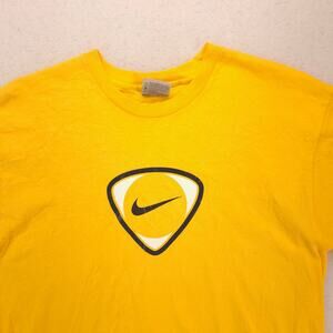 Nike Casual Crew Neck Graphic Short Sleeve T Shirt Mens Size Medium M Yellow